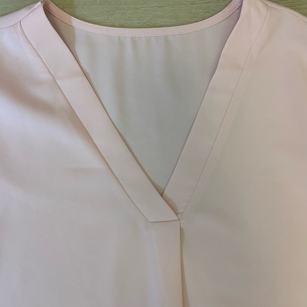 Blush Blouse - Picture 2 of 4